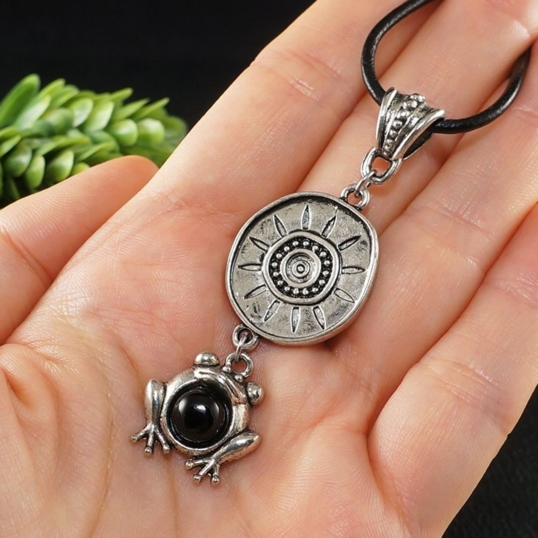 Black Onyx Silver Frog Necklace Cute Froggy Ethnic Boho Pendant Necklace Jewelry - 项链 - 半宝石 黑色