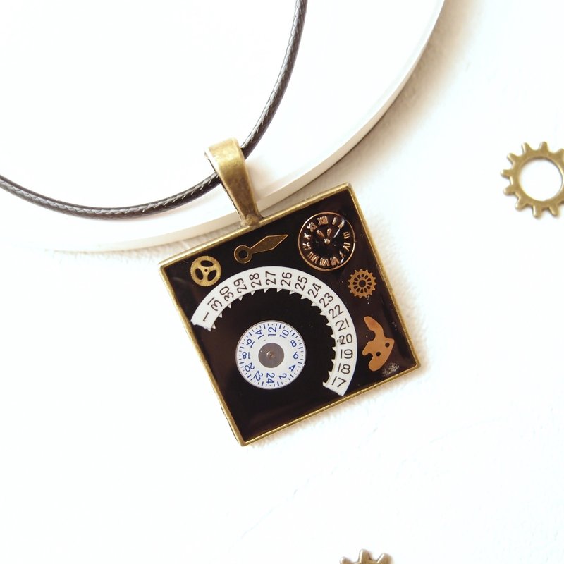 排列 。蒸气庞克复古长项链 x 旧表配件 x 时钟 齿轮 水钻 - 长链 - 其他金属 咖啡色