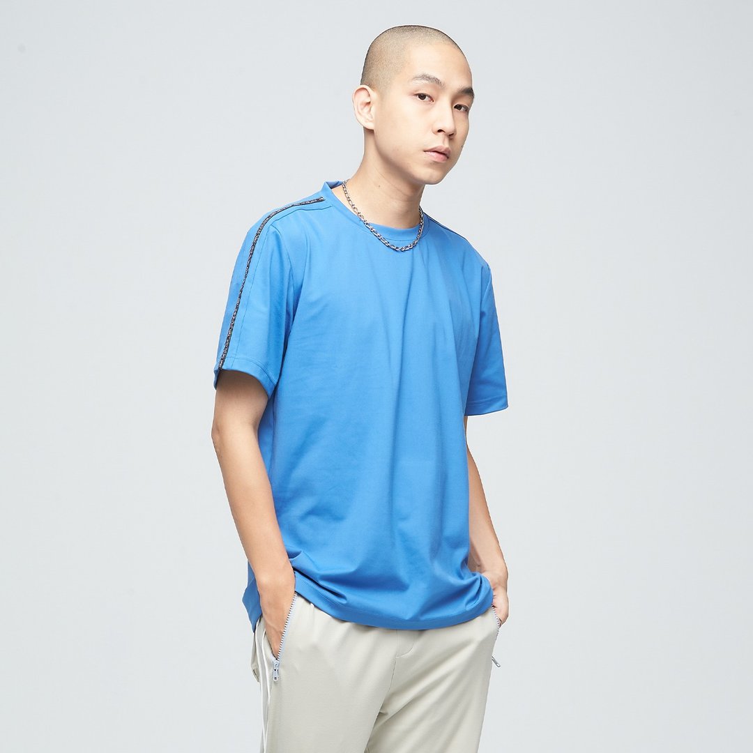 不可退换 /吸排织带宽版上衣 (男)-宝石蓝 - 男装上衣/T 恤 - 聚酯纤维 蓝色