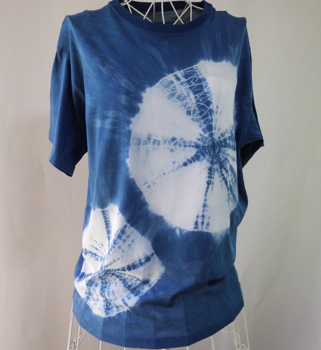 Indigo dyeing, T-shirt_3, tie dyeing, Supima cotton, L, unisex - 女装 T 恤 - 棉．麻 蓝色