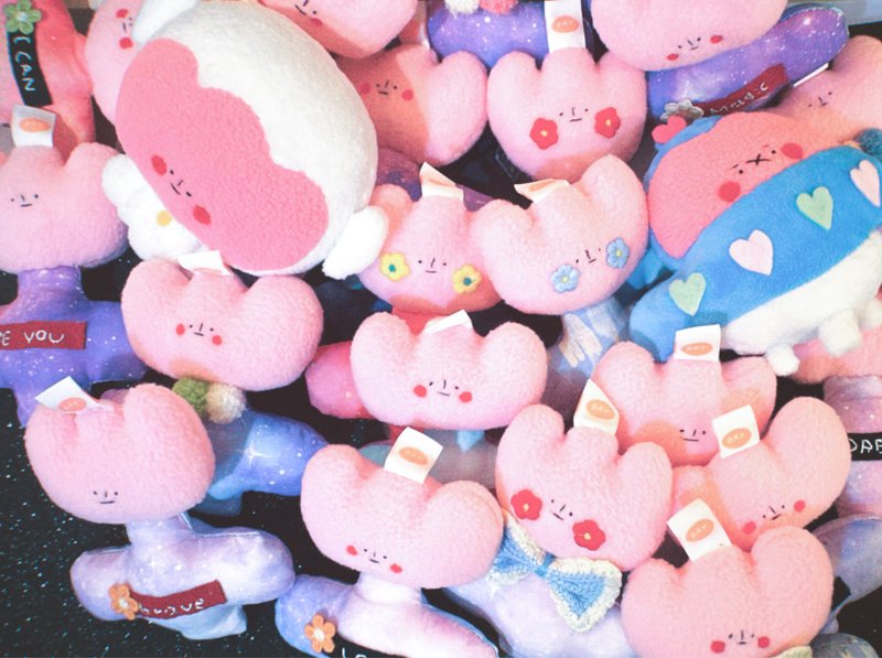 宇宙HANA 娃娃吊饰钥匙圈 - 钥匙链/钥匙包 - 棉．麻 