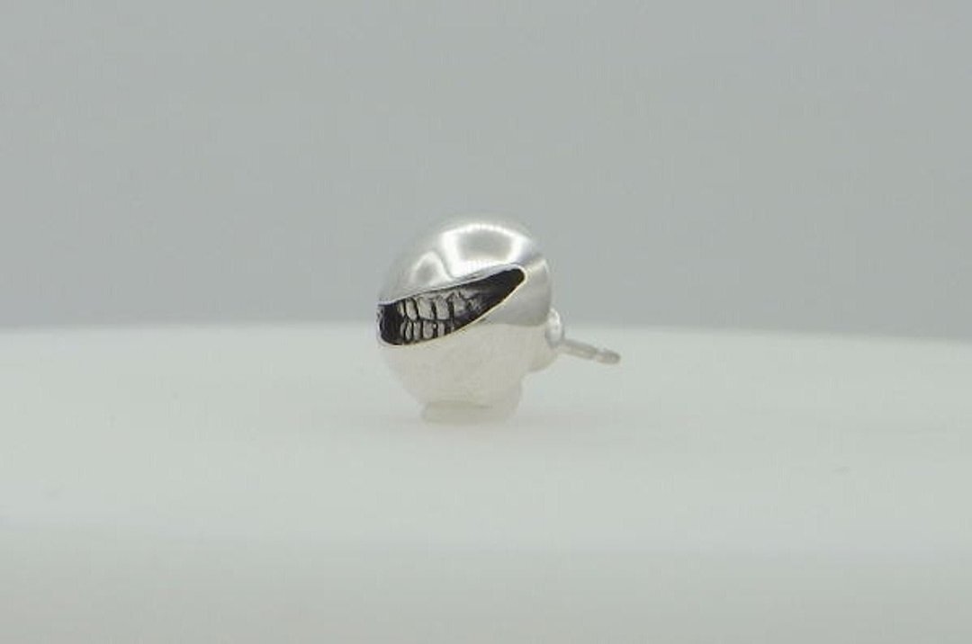 smile ball_S Pierce type:D (s_m-O.48) 微笑 銀 耳釘 穿孔耳环 sterling silver stud earring - 耳环/耳夹 - 纯银 银色