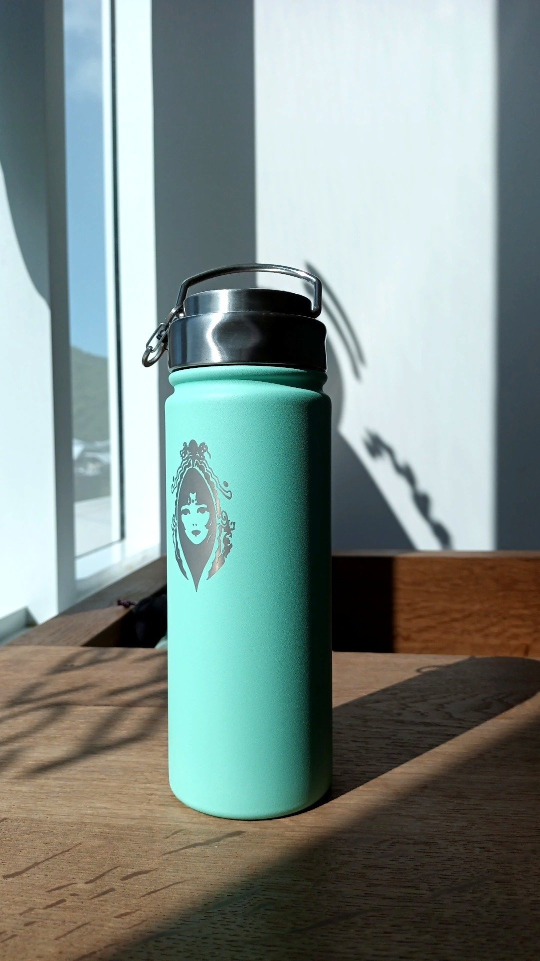 湖泊卣 550 ml - 保温瓶/保温杯 - 不锈钢 银色