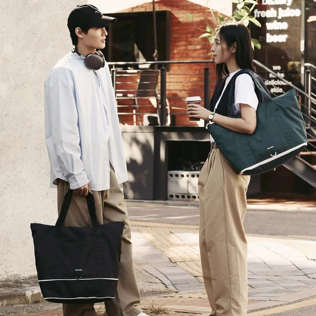 Branden 折叠旅行手提袋│Foldable Carryall Totebag-黑色 - 手提包/手提袋 - 其他材质 