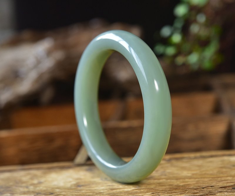天然和田玉且末蓝手镯  圈口57.5mm 玉质细腻温润 - 手链/手环 - 玉石 