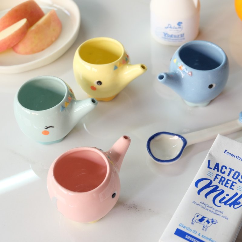 TINY ELEPHANT CREAMER - 调味罐/酱料瓶 - 陶 多色