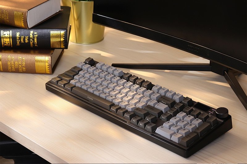 irocks K85R 机械式键盘-热插拔-RGB背光-石墨灰 注音版 - 电脑配件 - 其他材质 