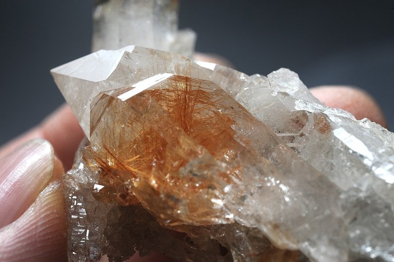 透亮金发晶 矿石/水晶/灵修/开运/招财/破煞/防小人(收藏级) - 摆饰 - 水晶 