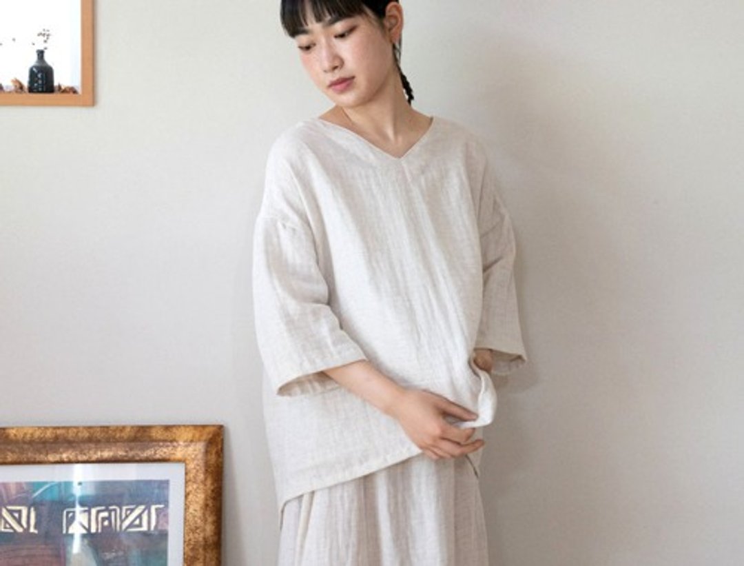 有机棉与亚麻双层纱 V领宽松套头衫 - 女装上衣 - 其他材质 