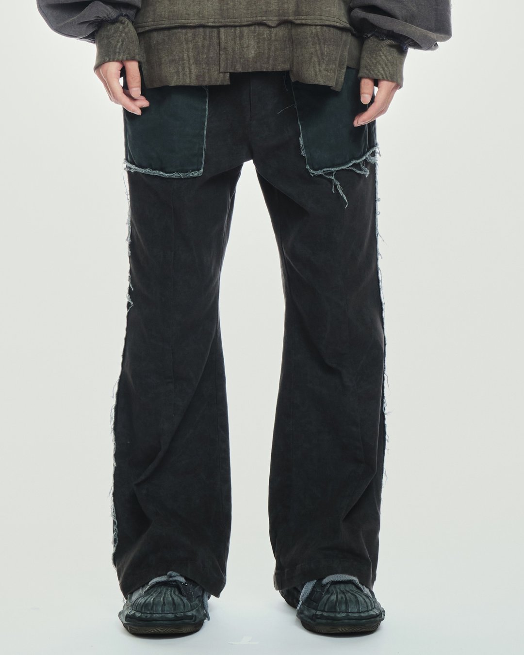 Washed Flared Pants - 男士长裤 - 棉 灰色