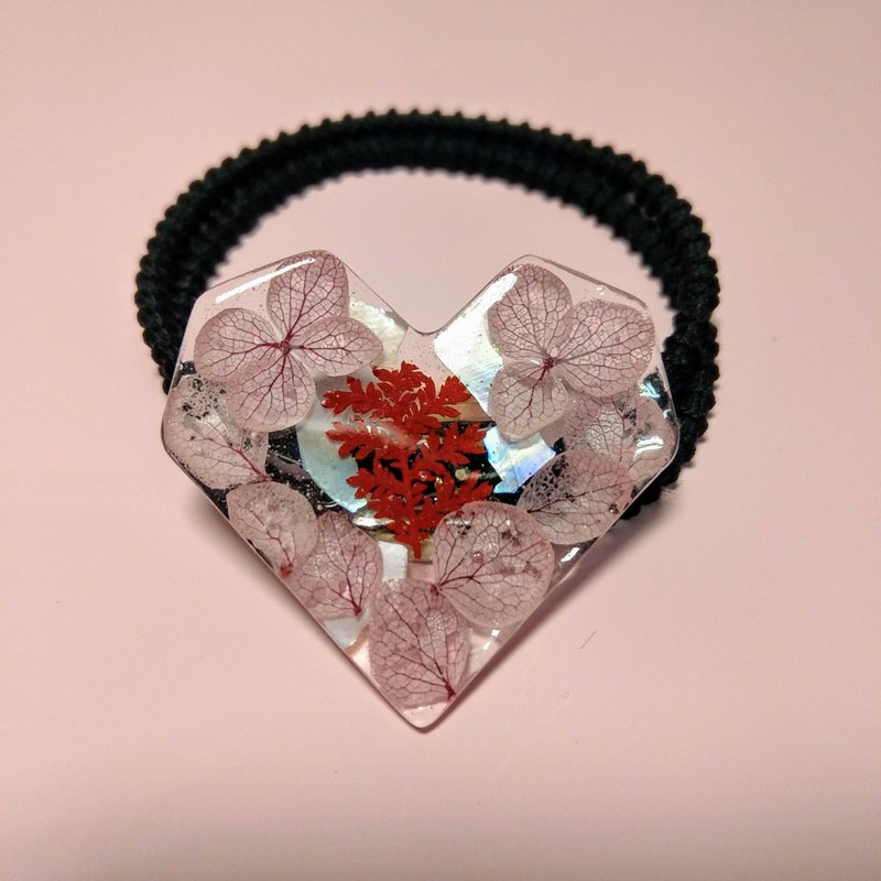 粉色绣球花发圈 爱心形 永生花 发饰 - 发饰 - 树脂 粉红色