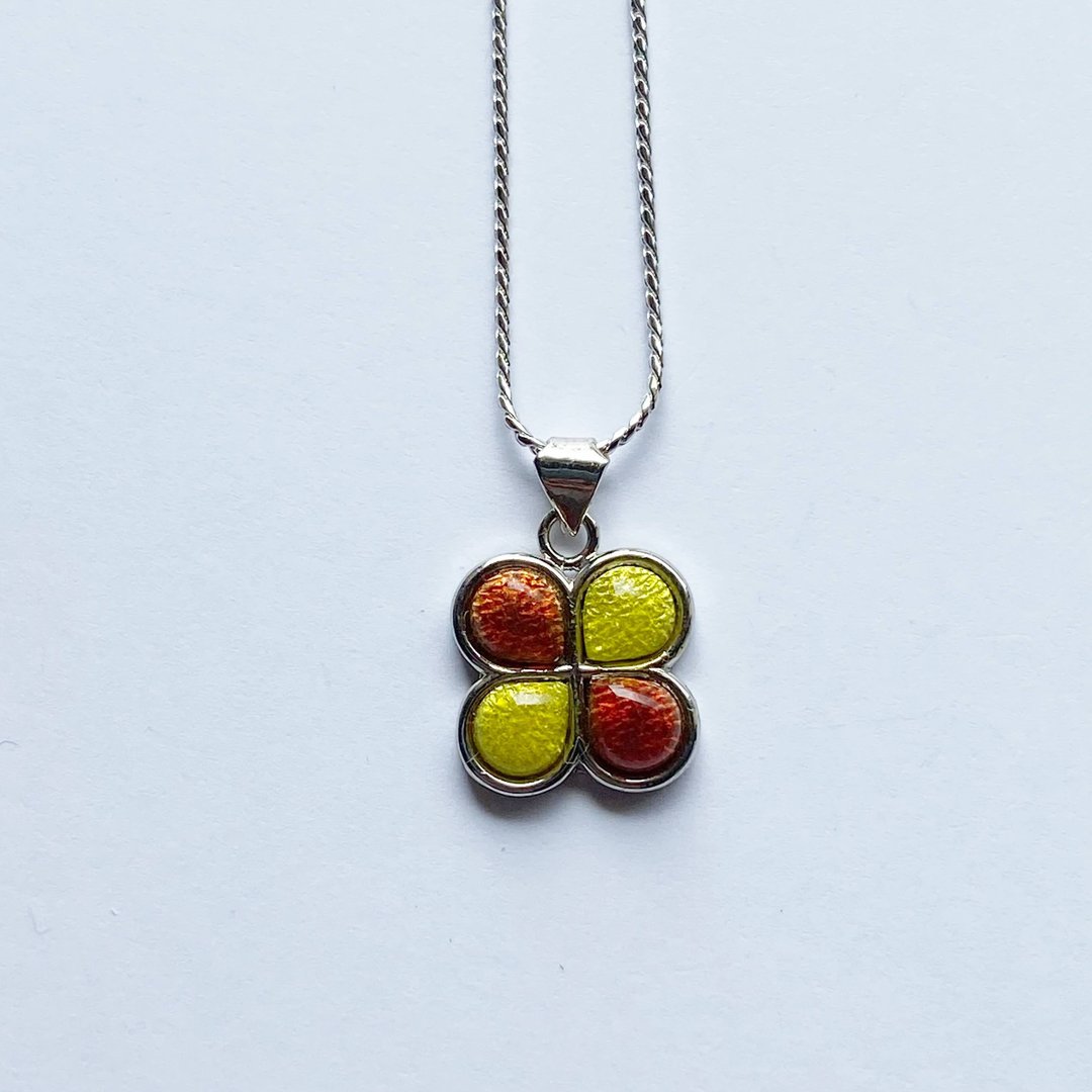Clover [Vitamin Yellow] Cloisonne pendant Sterling silver Cloisonne - 项链 - 其他材质 橘色