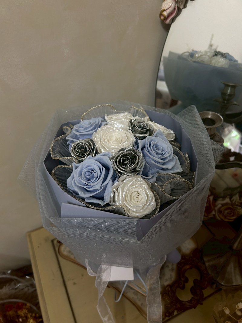 【关于花艺 │俄罗斯花束】 永生花束 情人节 定制花礼 面交 - 干燥花/捧花 - 植物．花 多色