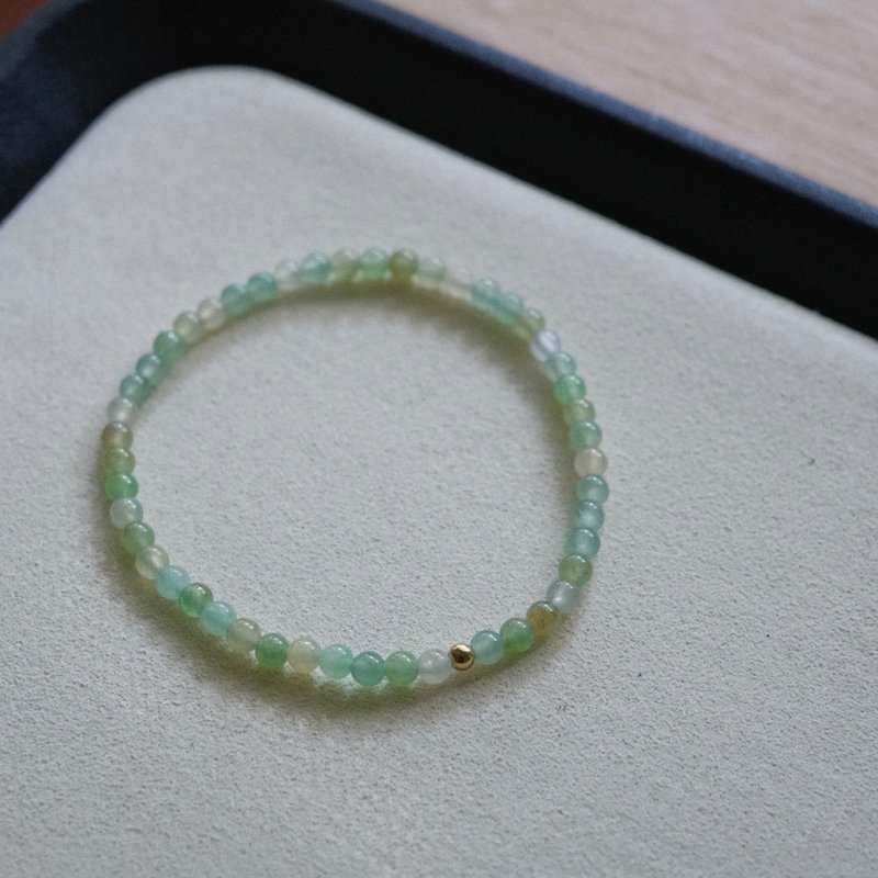 拈翠/小山青/缅甸天然 A 货翡翠 - 冰黄绿系多彩翡翠小咪咪设计手串 - 手链/手环 - 玉石 多色