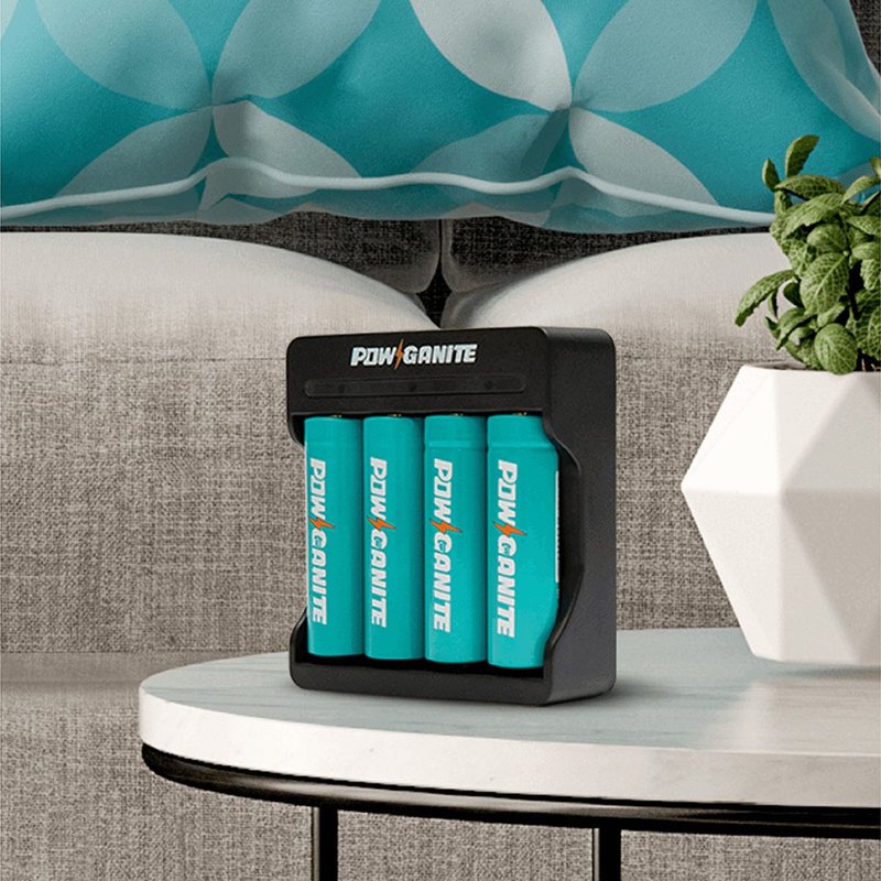 Brook Livin POWGANITE 耐能锂离子充电电池组-充电器+3号电池4入 - 数码小物 - 其他金属 绿色