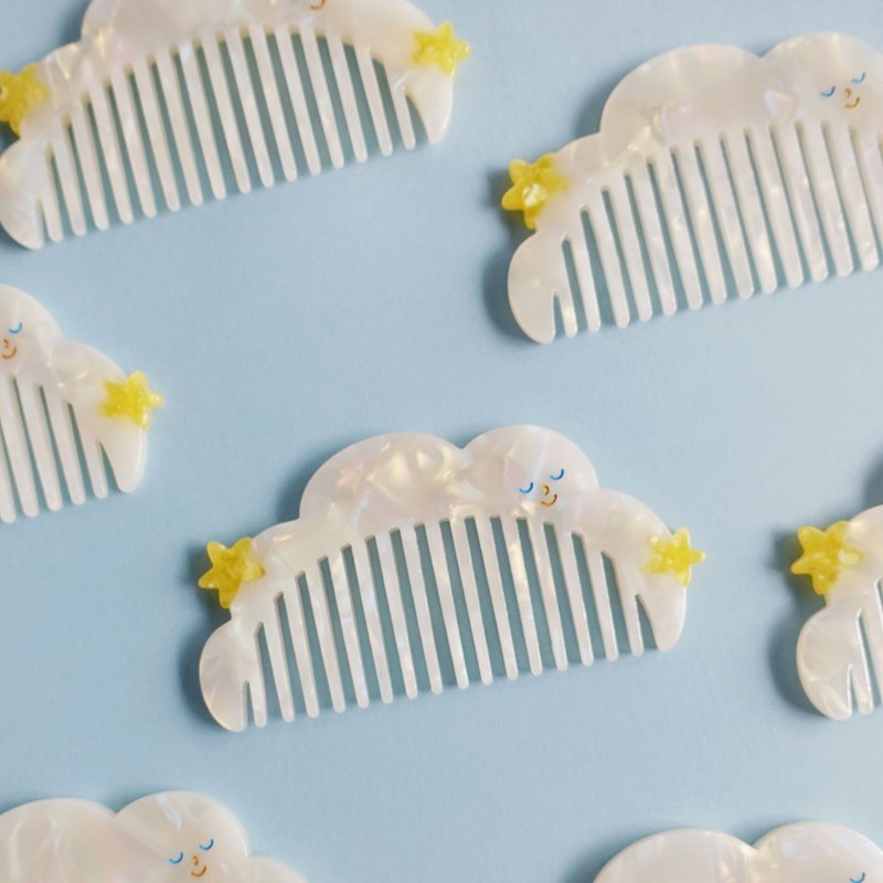 云朵星星梳子 不静电 随身携带 小梳子 - 彩妆刷具/镜子/梳子 - 其他材质 