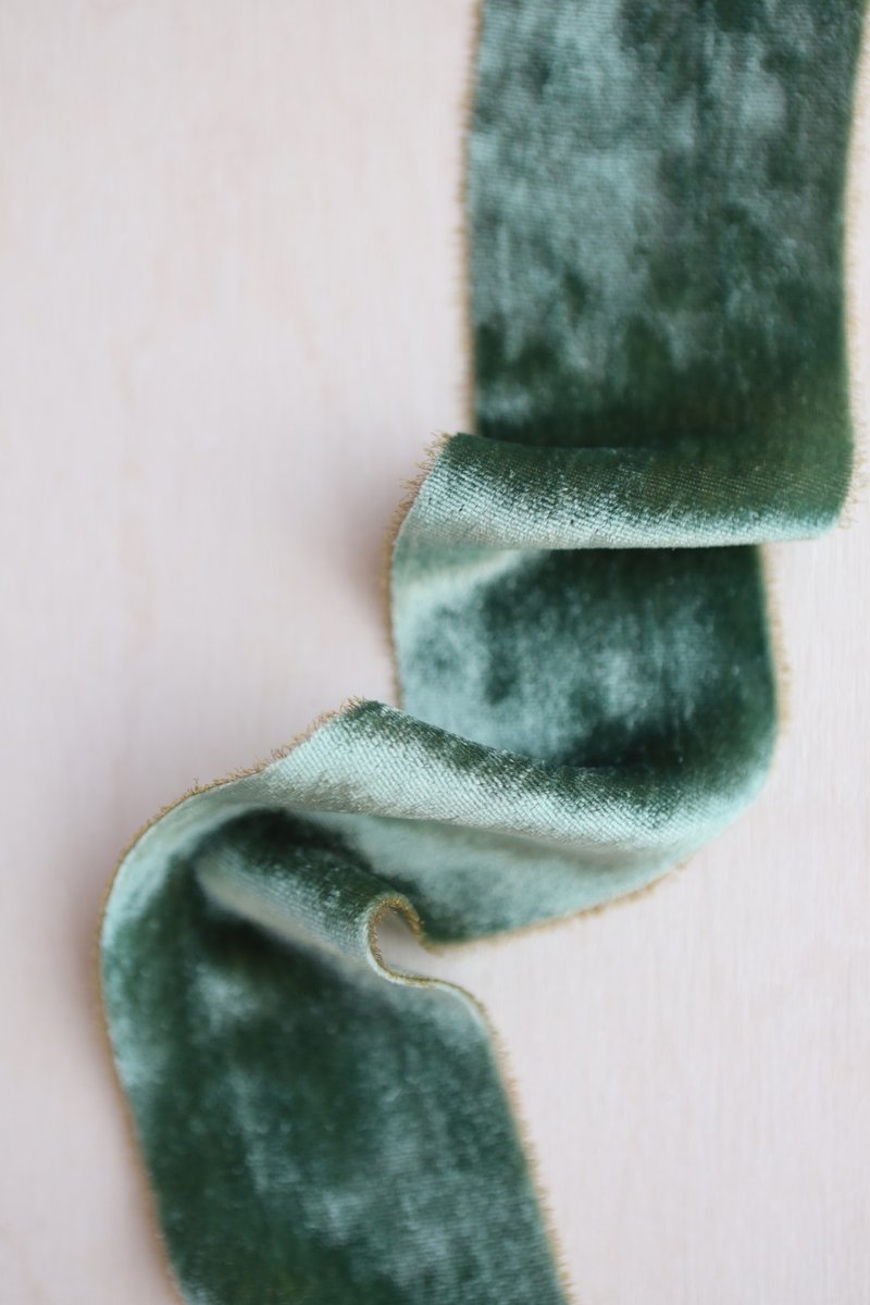 Forest Green Velvet Silk Ribbon / Hand Dyed Velvet Silk Ribbon - 包装材料 - 丝．绢 绿色