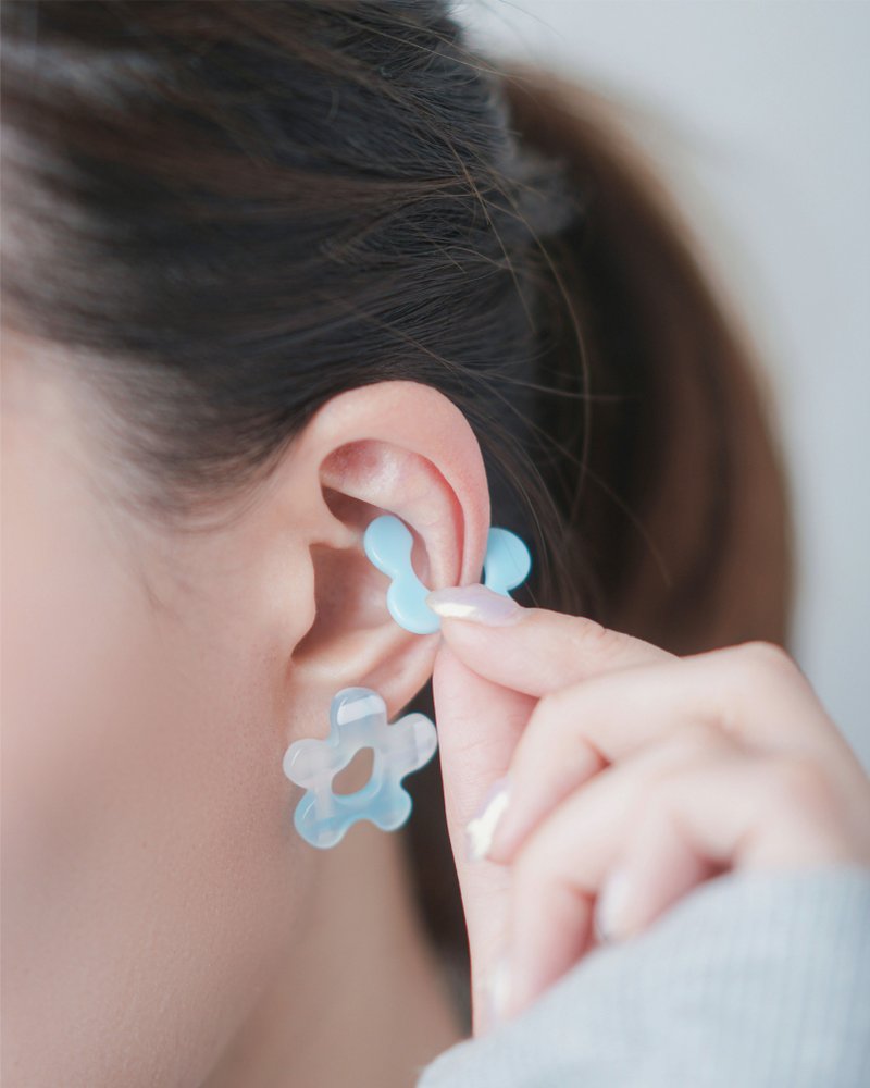 Mini 花花 - 耳扣 - 限定色 - 耳环/耳夹 - 压克力 多色