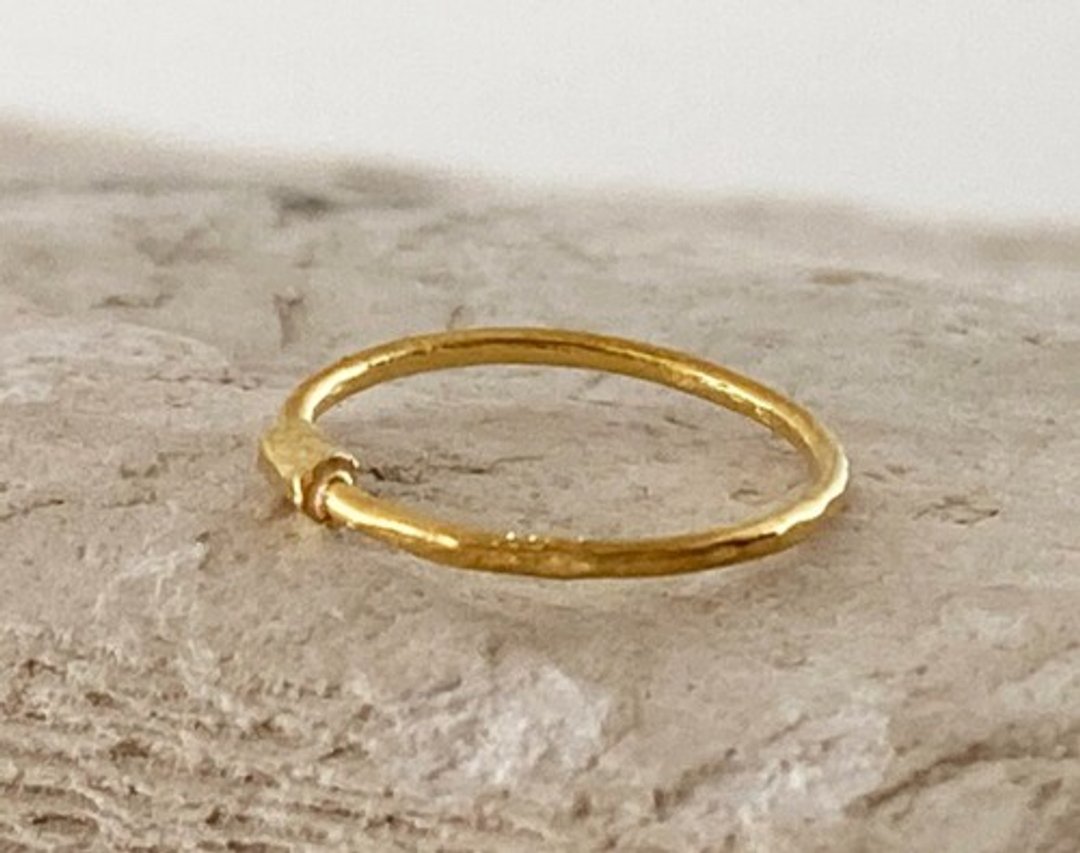 K24 Pure Gold Foop Earrings2 Pure Gold Foop Earrings 2 From one ear - 耳环/耳夹 - 其他金属 