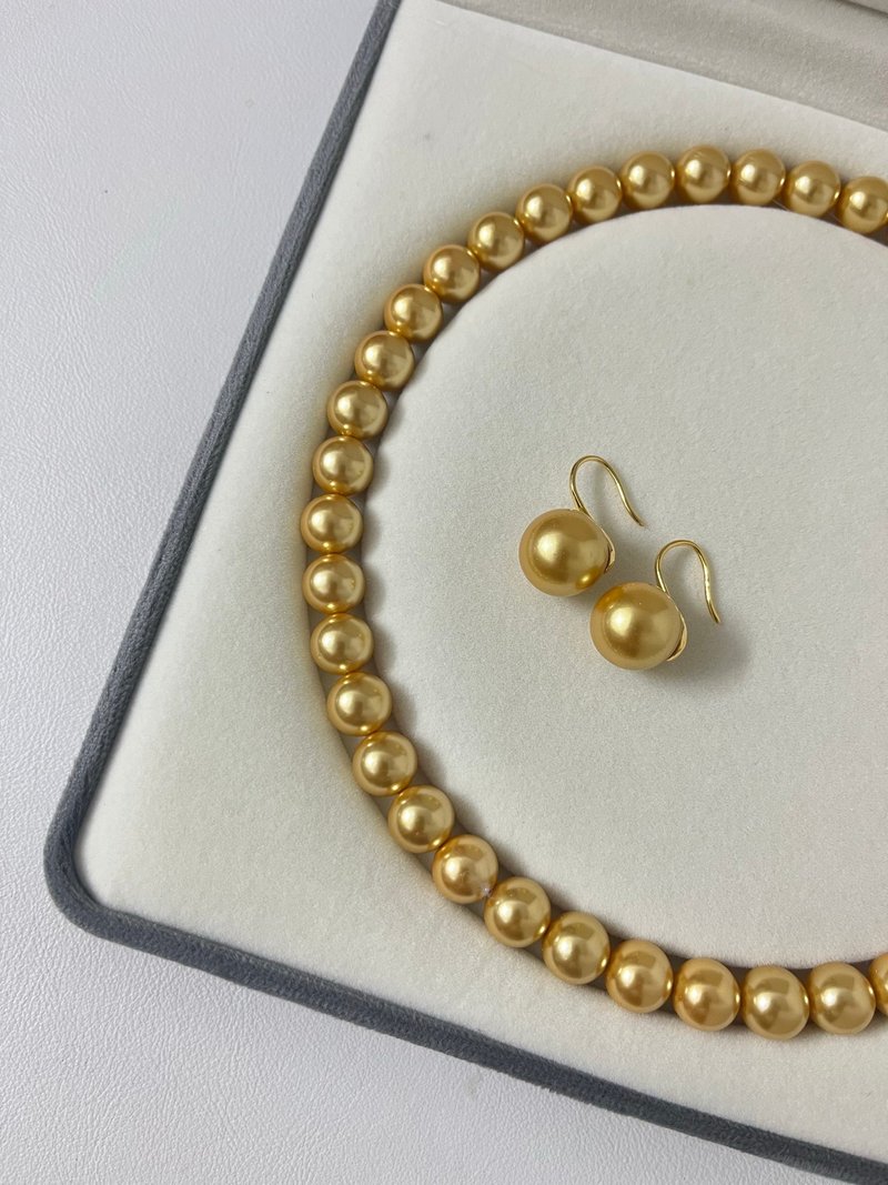 南洋金珠 浓茶金色施家珍珠 正圆强光项链 礼物 - 项链 - 其他材质 金色