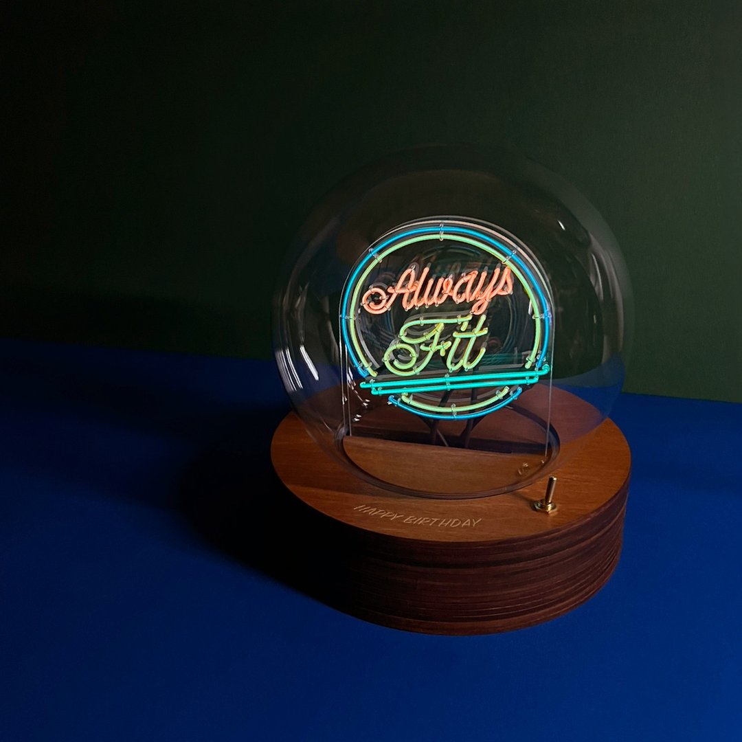 定制化礼物 生日 情人节礼物 玻璃球灯 - Led neon light 灯 字句 - 灯具/灯饰 - 玻璃 多色