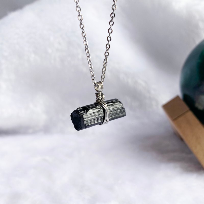 (稳定情绪) 黑碧玺 Black Tourmaline 原矿 项链 Necklace - 颈链 - 水晶 黑色