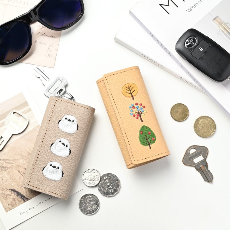 三折式 钥匙包 【缩纹皮革 刺绣】 本革 姬路皮革 智慧钥匙 礼物 HW48K - 钥匙链/钥匙包 - 真皮 黄色