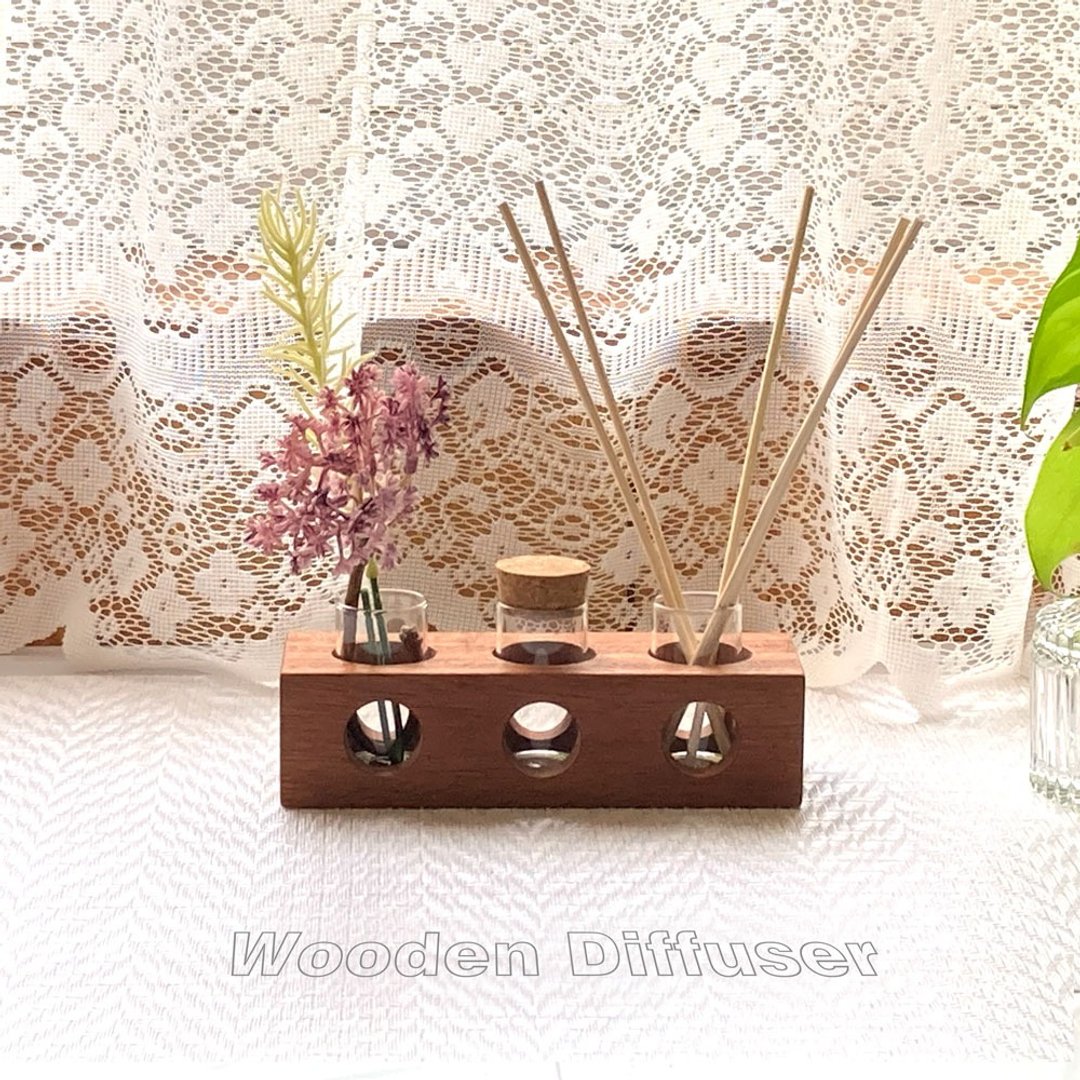 Wooden diffuser stand - 香薰/精油/线香 - 木头 咖啡色