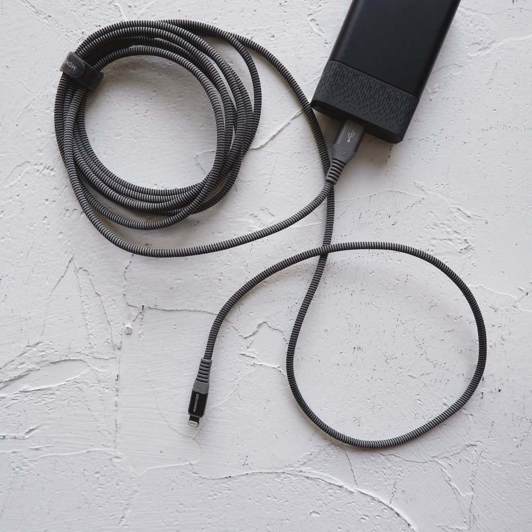 Moxie | 3M 编织扁连接线 (苹果认证 USB to Lightning) - 黑色 - 数码小物 - 其他材质 灰色
