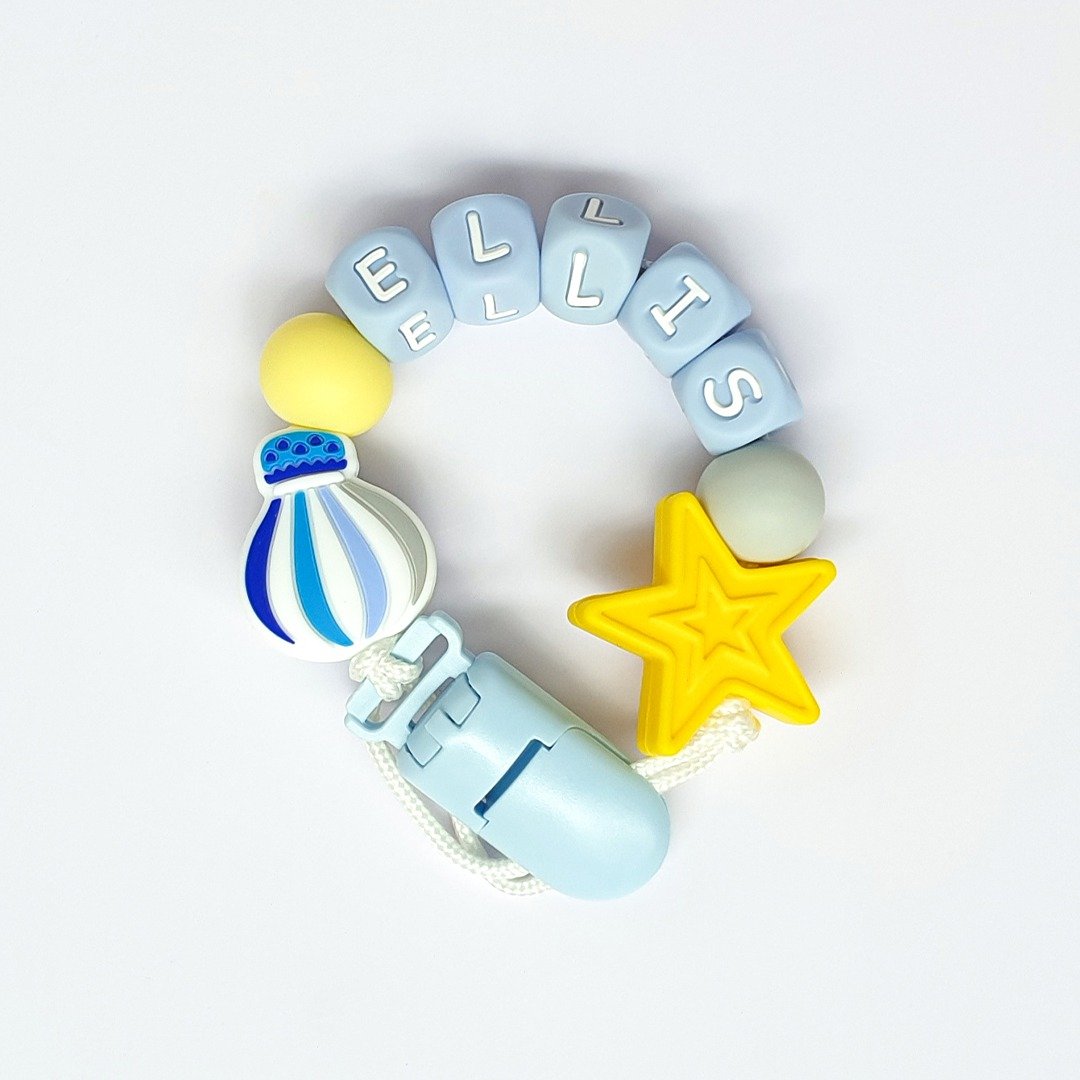 定制化 ELLIS 蓝色系列 奶嘴链夹 / 定制化奶嘴链可套香草奶 - 玩具/玩偶 - 其他材质 白色