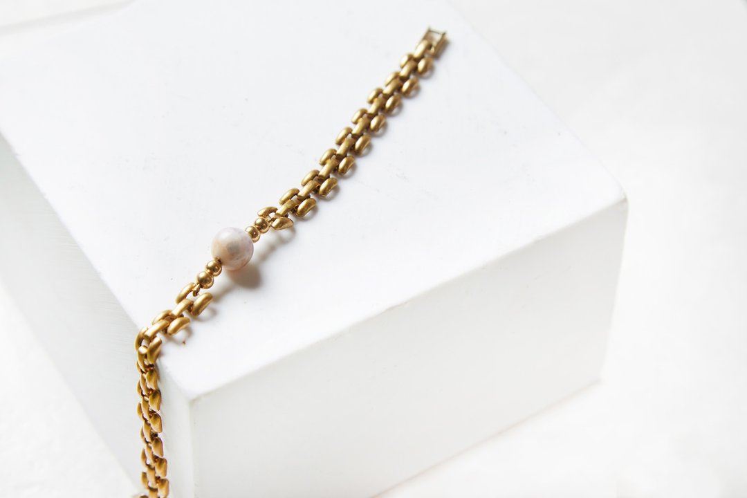 Watchband ' connection bracelet - 天然石链接式表带链手链 - 手链/手环 - 宝石 金色