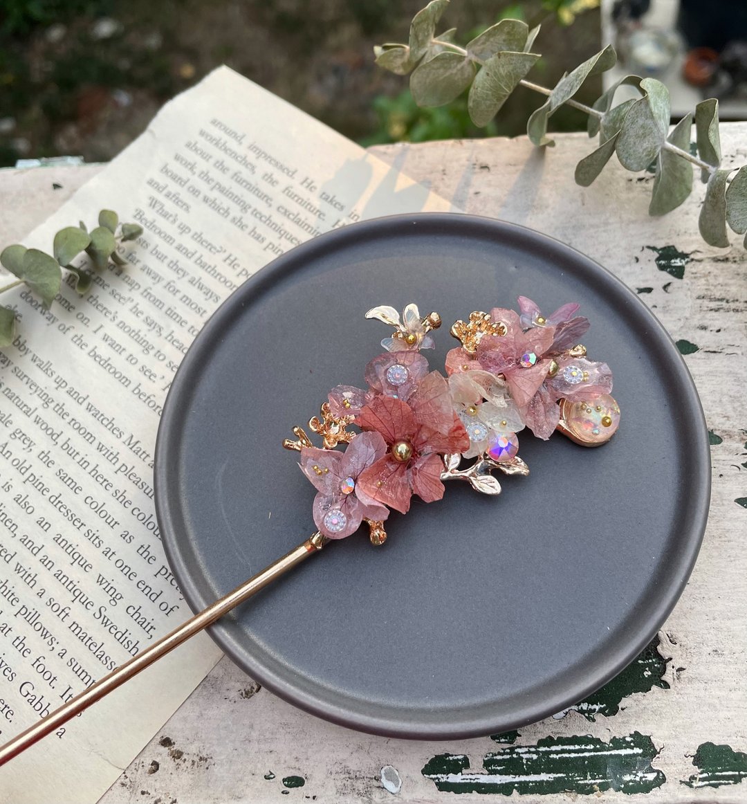 Enchanted - Pink Hydrangea hair stick with Swarovski crystal - 发饰 - 植物．花 粉红色