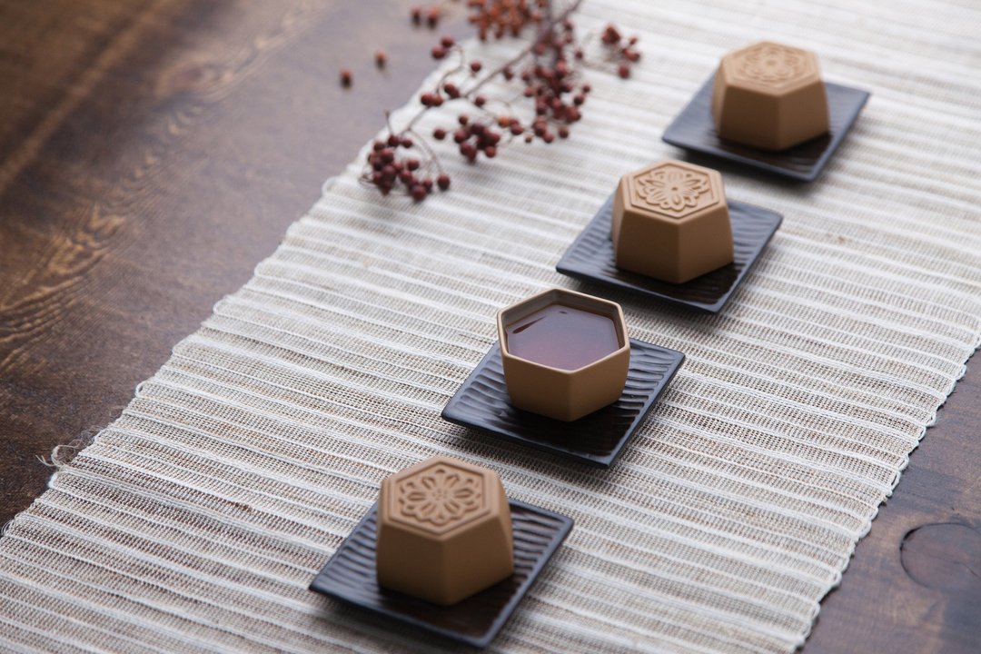 【点心台】四季然-梅兰菊莲4杯入 - 茶具/茶杯 - 瓷 咖啡色