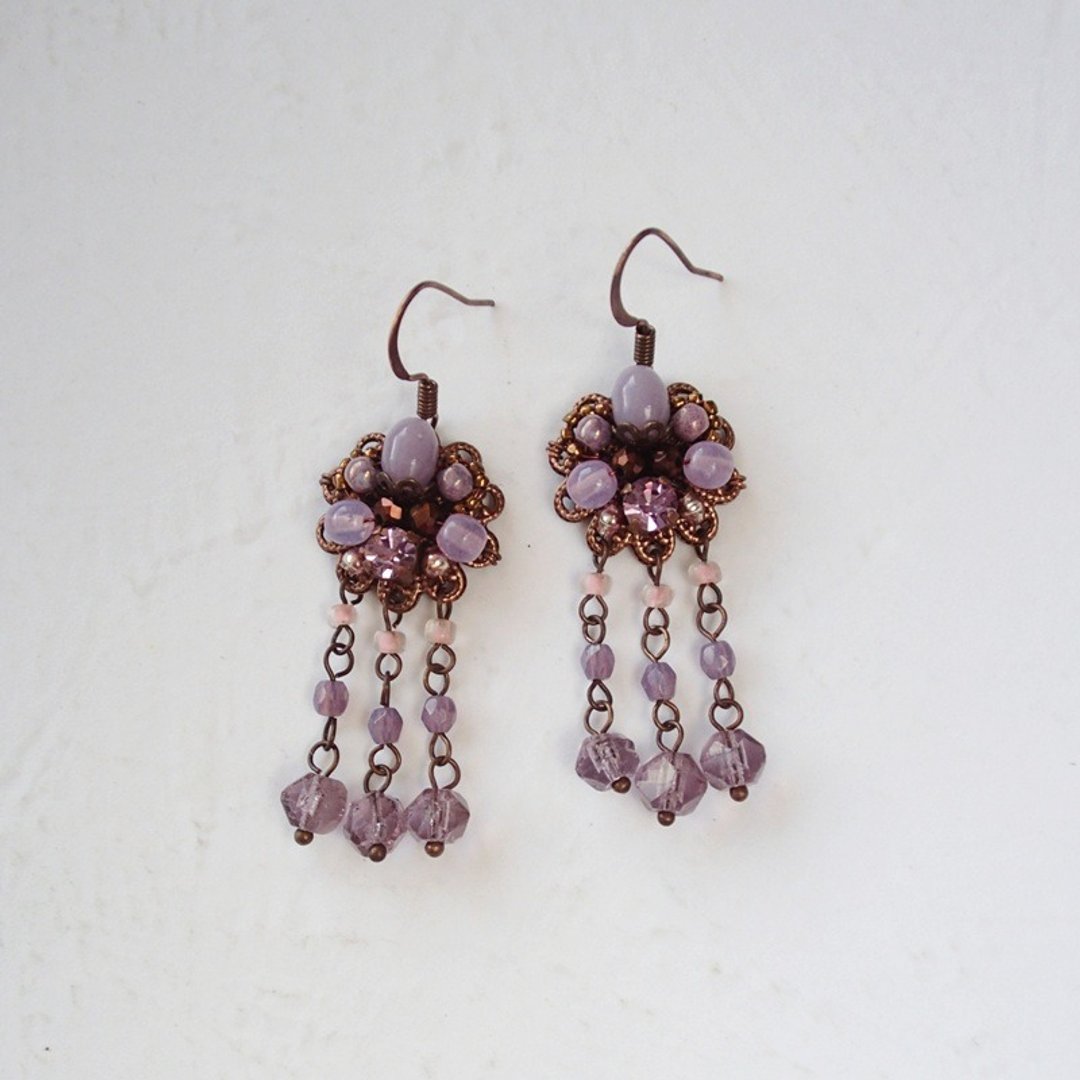 Purple Dangle Earrings Flavors of Lavender by mdmButiik - 耳环/耳夹 - 玻璃 紫色