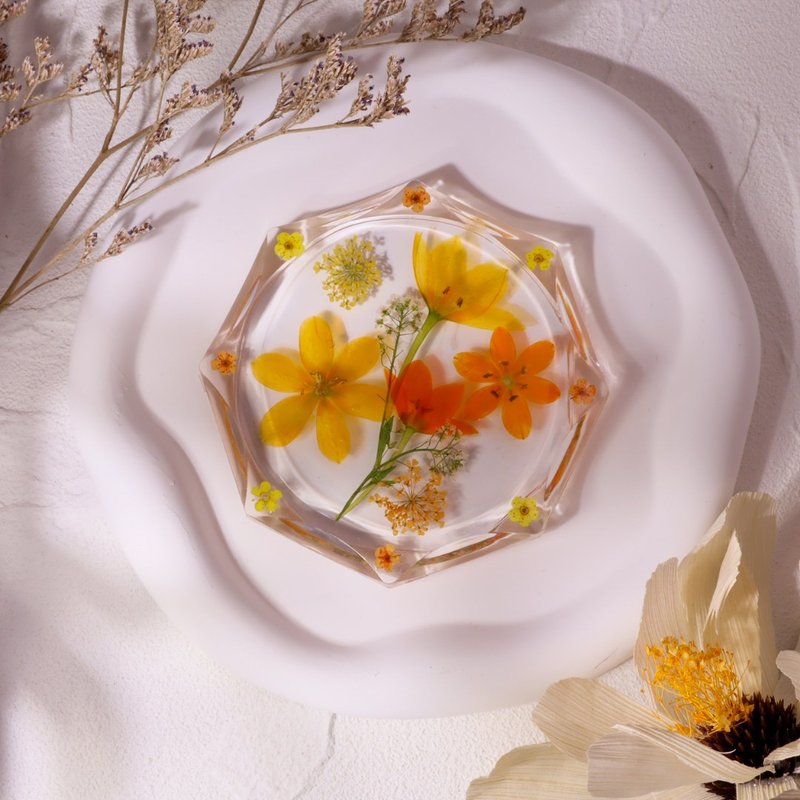 圣心百合花压花杯垫 - 杯垫 - 塑料 