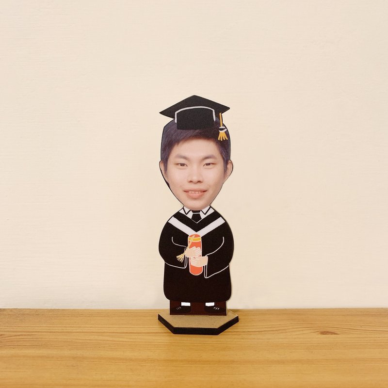 【定制】 毕业小人 桌上型人形立牌  //可加购雷雕文字// - 卡片/明信片 - 木头 