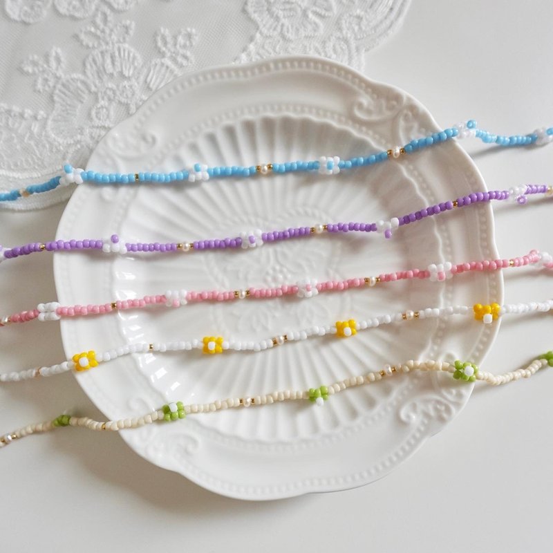 Lily Valley 春日小花 | 手工串珠项链 - 项链 - 半宝石 白色