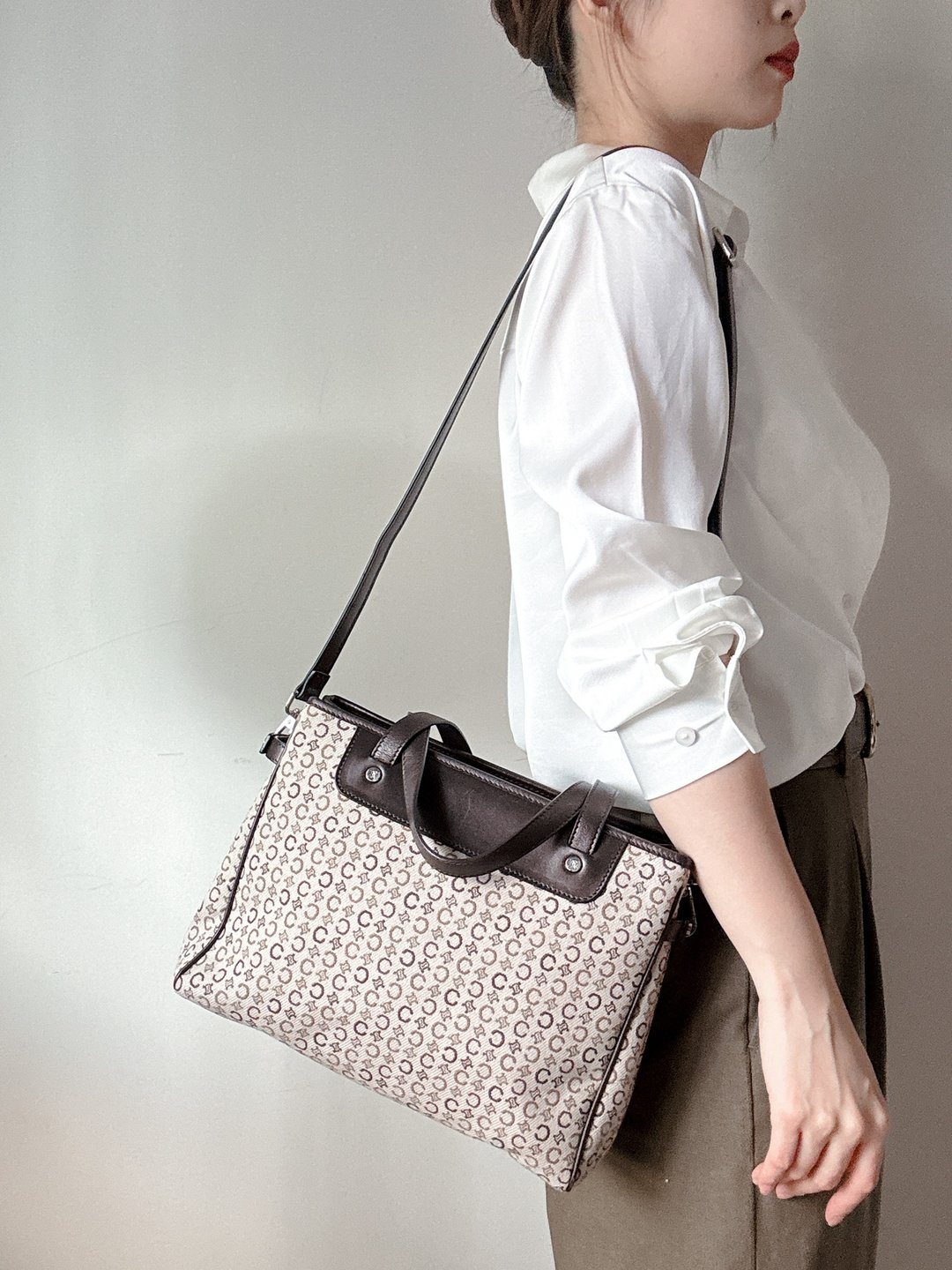 中古名牌  Celine c logo 凯旋门 老花 手提袋 侧背包布包 - 侧背包/斜挎包 - 棉 咖啡色