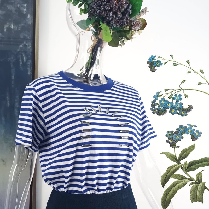 百搭手缝玻璃珠圆领蓝白条子 无侧缝T恤 - 女装 T 恤 - 棉．麻 蓝色