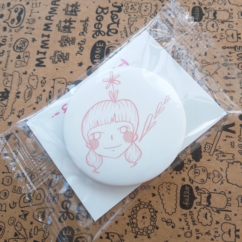 / 女孩 / 雾面胸章-44mm - 徽章/别针 - 塑料 