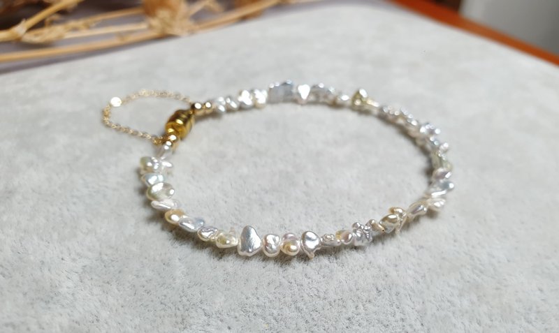 珍珠精灵。阿古屋Keshi手链 - 手链/手环 - 珍珠 银色