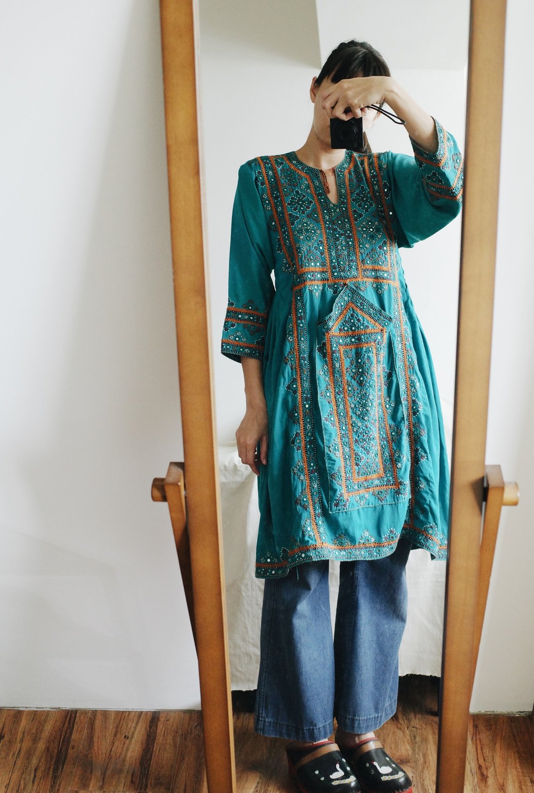 嬉皮 逸品Vintage balochi dress 手工刺绣Balochi族传统洋装 - 洋装/连衣裙 - 聚酯纤维 