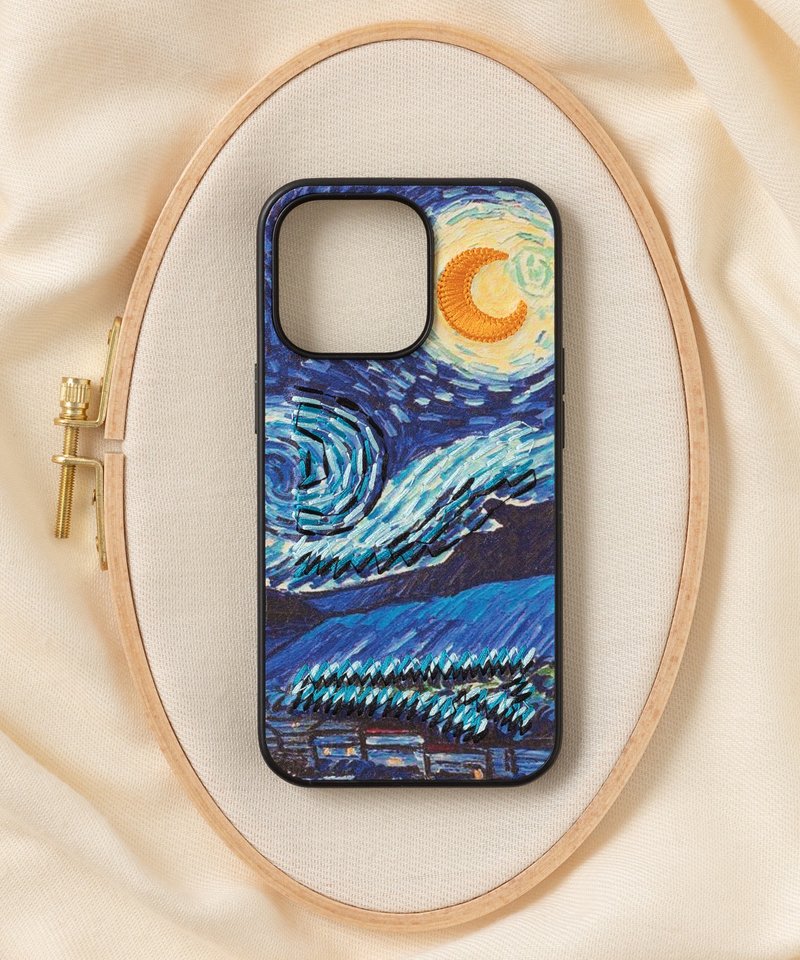 立體刺繡手機殼 iPhone 13 PRO PU合成皮革 梵谷x星夜 - 手机壳/手机套 - 聚酯纤维 多色