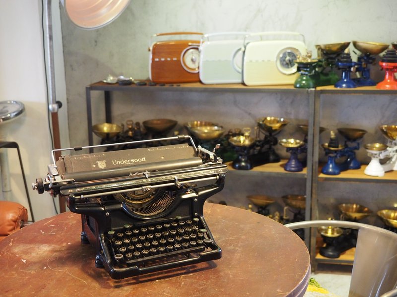 美国制 1920年 宽版 underwood 大型机械式打字机，功能正常 - 摆饰 - 其他金属 黑色