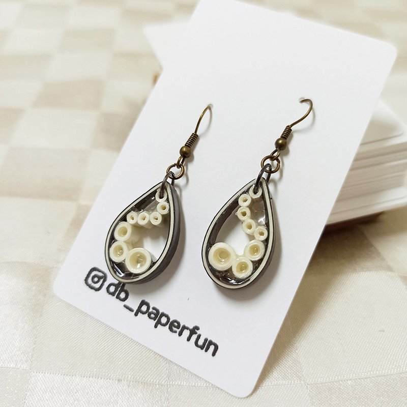 纸工艺 衍纸 卷纸 手作饰品—流金岁月 - 耳环/耳夹 - 纸 白色