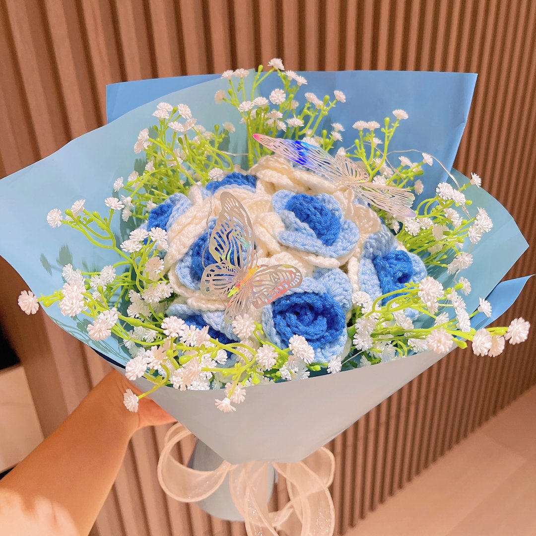 情人节礼盒  定制化礼物2026手织白色至蓝色渐变玫瑰花束 - 干燥花/捧花 - 棉 蓝色
