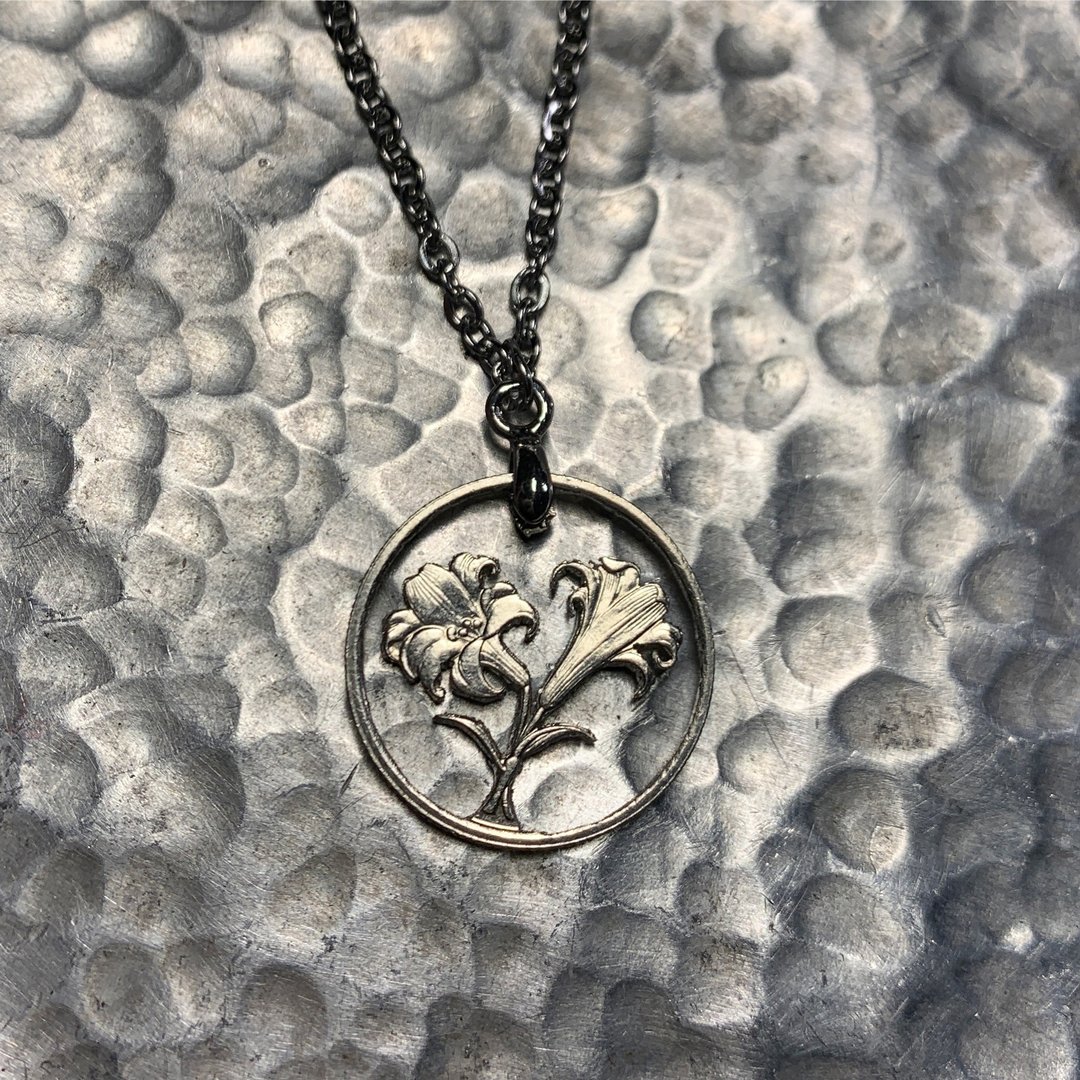 百慕达百合花硬币链咀 - 项链 - 其他金属 