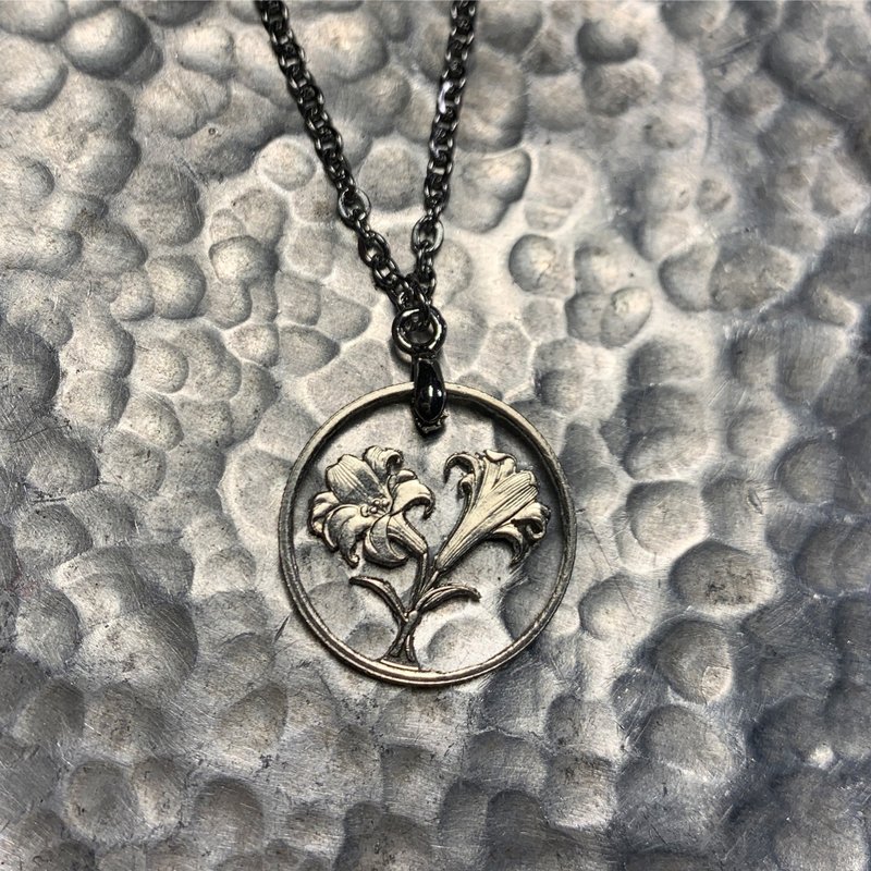 百慕达百合花硬币链咀 - 项链 - 其他金属 