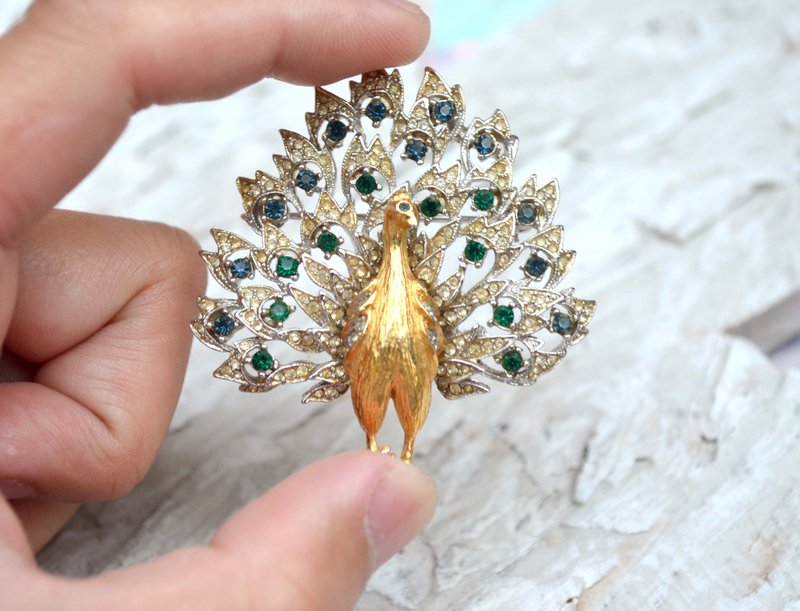 黄金色孔雀银色开屏胸针 镶绿色水晶石 日本高贵二手古着珠宝首饰 - 胸针 - 其他材质 金色