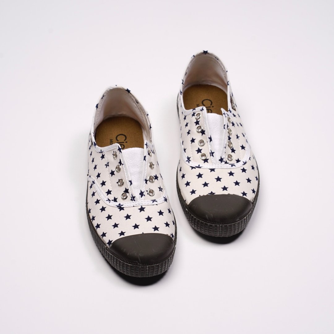 西班牙帆布鞋 CIENTA Slip-on经典款 U70010 05 白色 黑底 大人 - 女款休闲鞋 - 棉 白色